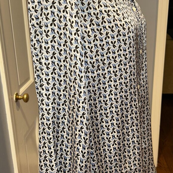 Max Studio, Long Sl Button Down Shirt, NWT, Ladies Large, Bl, Wh, Blue design - Picture 3 of 7